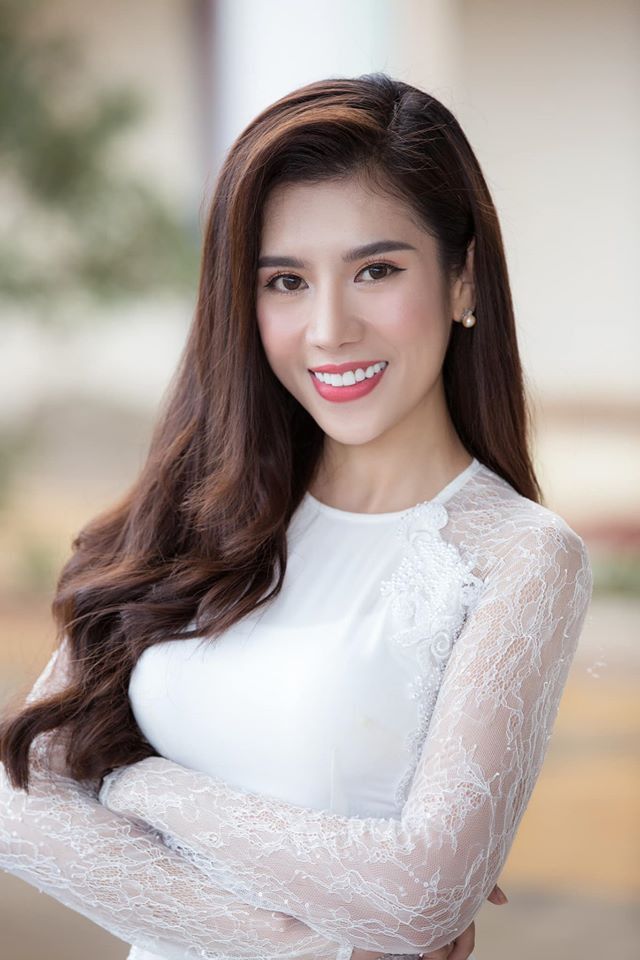 Sự cố lần này cũng là bài học cho người đẹp phải cẩn trọng hơn khi xuất hiện trước công chúng.