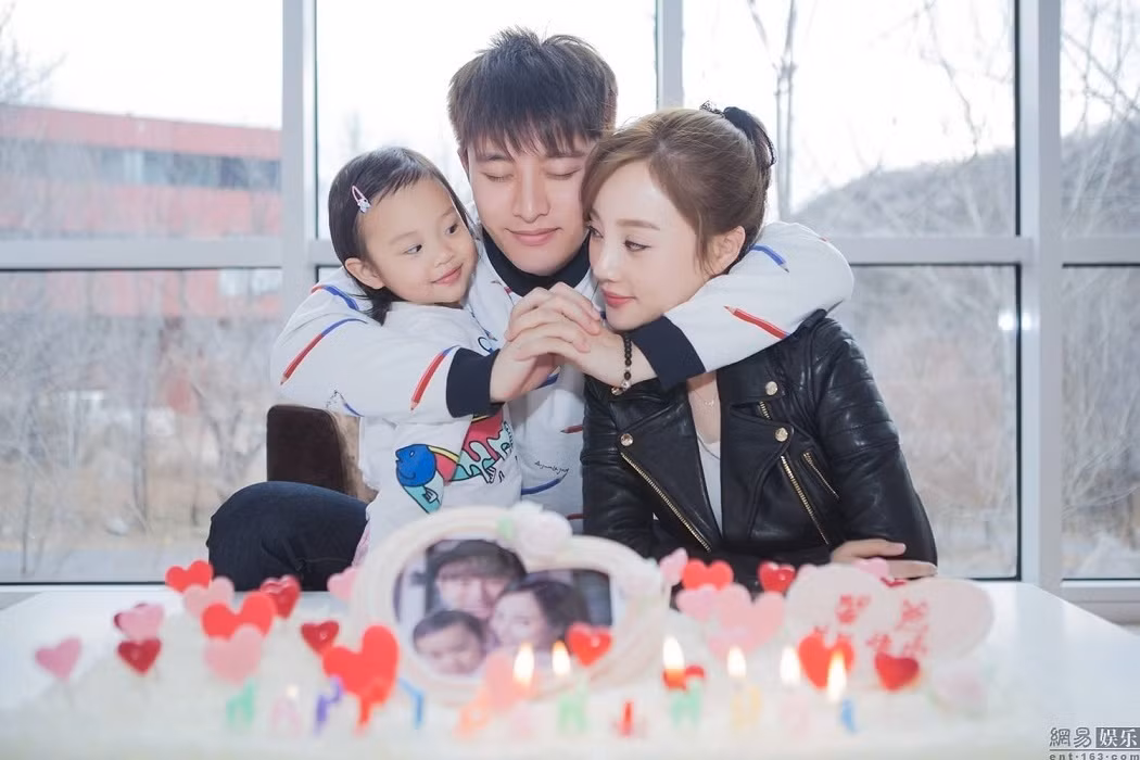 Gia Nai Luong tuc gian khi clip Ly Tieu Lo ngoai tinh bi phat tan-Hinh-3