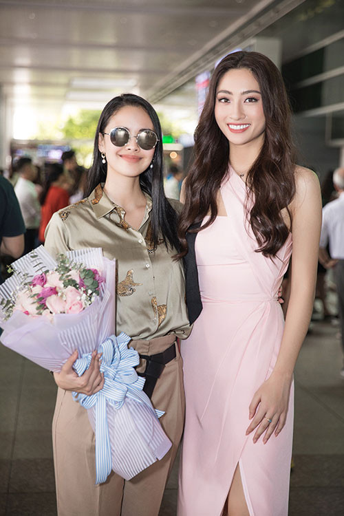 Megan Young được Top 12 Miss World 2019 Lương Thuỳ Linh chờ đón sẵn từ sớm.