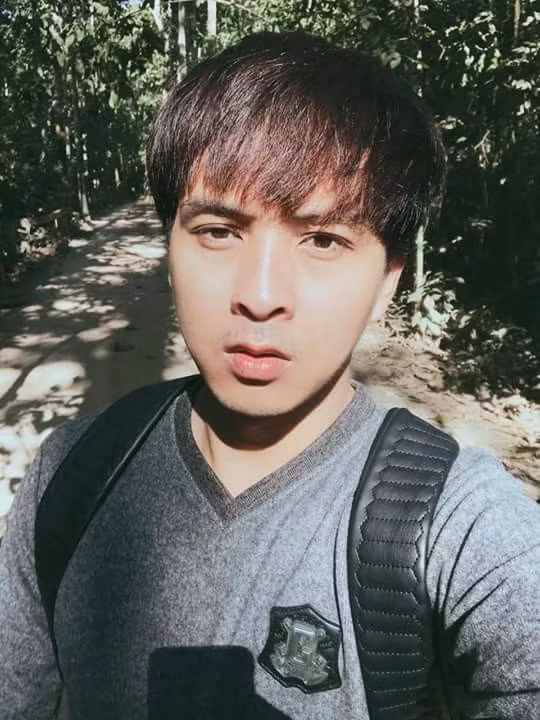 Đối mặt với scandal này, Hồ Quang Hiếu giữ im lặng, trong khi quản lý của nam ca sĩ từ chối bình luận về sự việc.