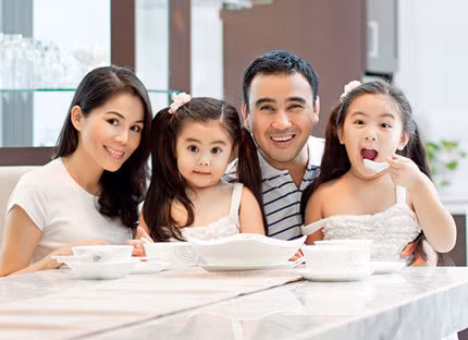 MC Quyen Linh muon rut khoi showbiz, chia se ban than mang nhieu benh-Hinh-2