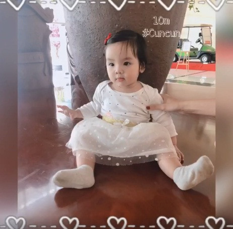 Hai cô con gái là kết quả tình yêu của Hoài Lâm và Bảo Ngọc. Các con ra đời cũng là mong muốn của cả hai, không có sự gượng ép, "gài" như những lời đồn đại.