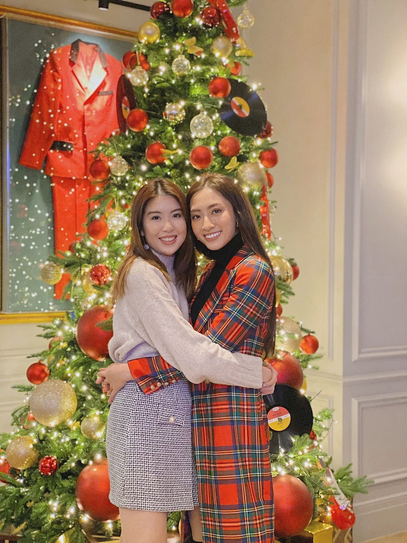 Đặc biệt, sau màn “bắn tiếng Anh thần sầu” và câu trả lời thông minh trong phần thi Head to Head vừa qua, Lương Thùy Linh đã hoàn toàn chiếm trọn trái tim người hâm mộ.