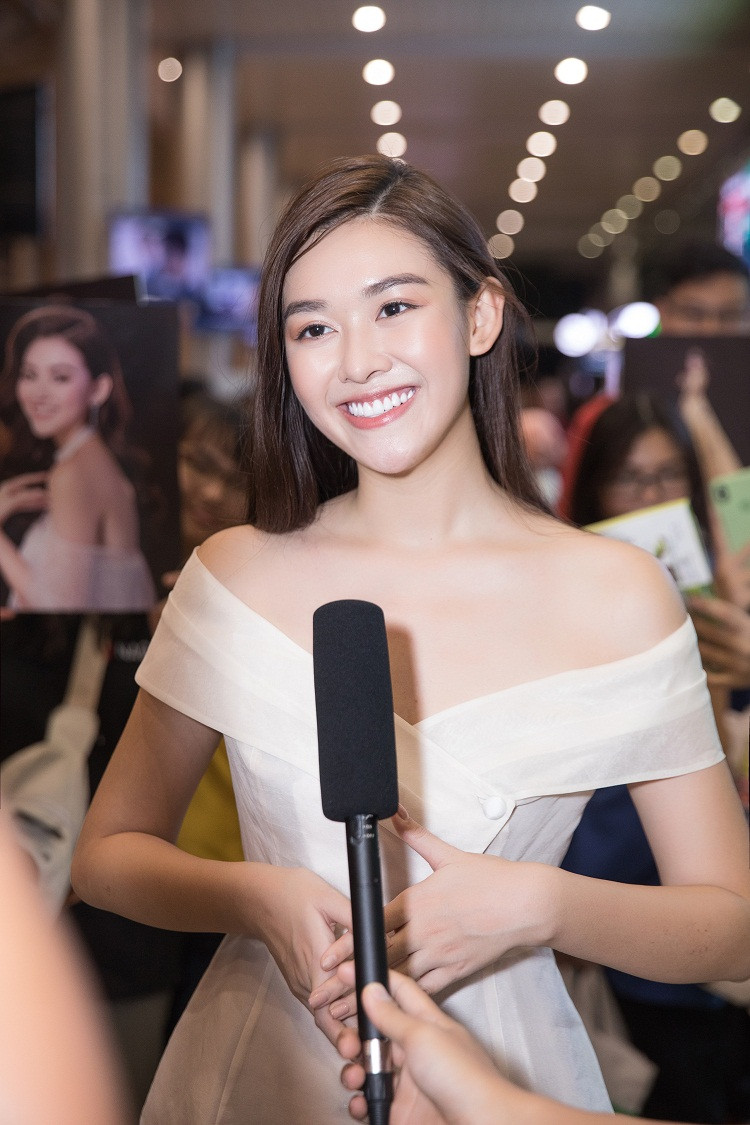 "...San hy vọng sắp tới mình có thể thực hiện những dự định mà bấy lâu đang ấp ủ, đóng góp tiếng nói của mình vào những hoạt động xã hội ý nghĩa và sẽ truyền tải những thông điệp tích cực nhất đến các bạn trẻ”.