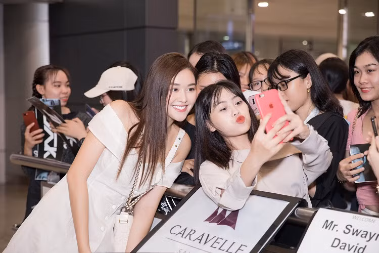 Đồng thời Tường San cũng cho biết cô dành những ngày này để quay vlog, một đam mê khác của nàng á hậu Hà thành.