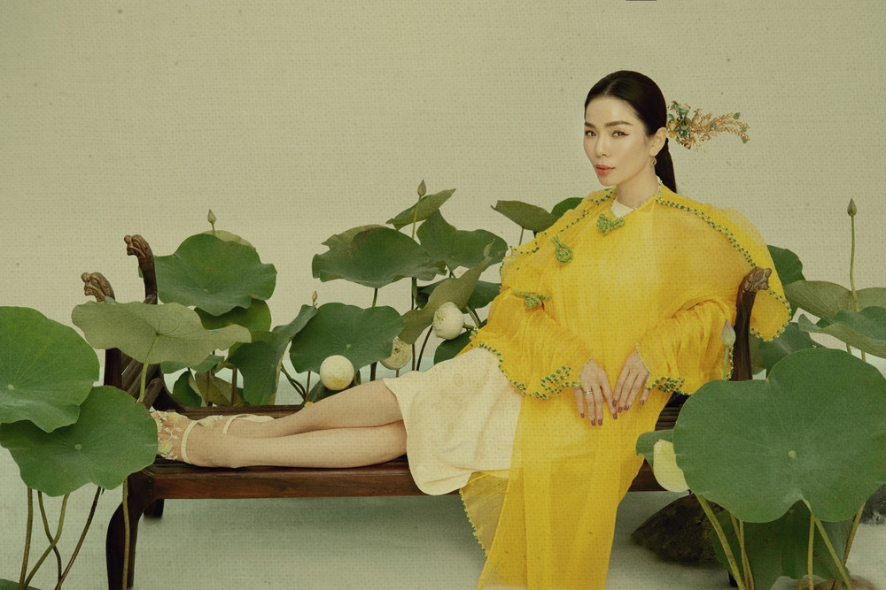 Không như những liveshow trước với dàn khách mời hùng hậu, Lệ Quyên sẽ độc diễn trong đêm nhạc lần này.