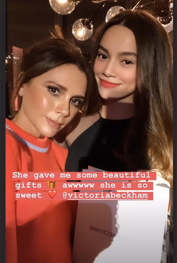 Ho Ngoc Ha sang chanh khi chung khung hinh voi Victoria Beckham