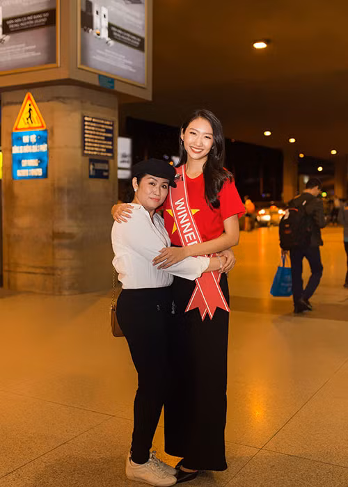 Gần đây nhất, Thanh Khoa tham gia cuộc thi Miss World Vietnam 2019 và lọt Top 15 chung cuộc.