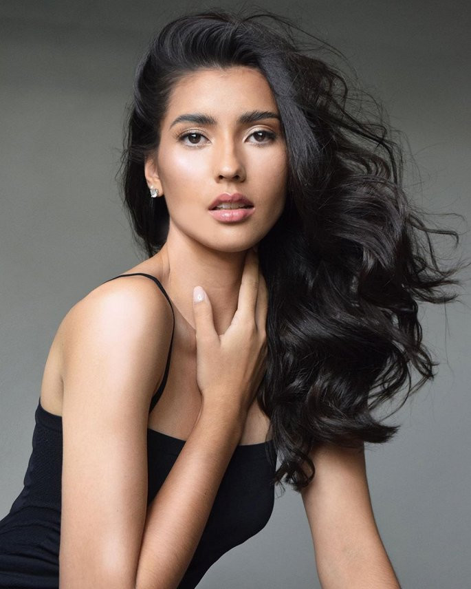 Trên trang cá nhân, Anntonia Porsild thường xuyên chia sẻ những hình ảnh đời thường không son phấn của mình và nhận được nhiều lời khen.