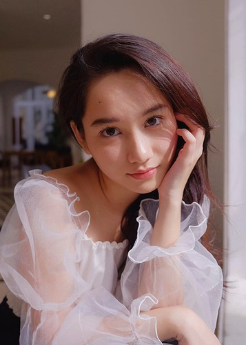 Vẻ đẹp trong veo của Trúc Anh giống với ngoại hình của nhân vật Hà Lan trong "Mắt biếc", đặc biệt là đôi mắt.