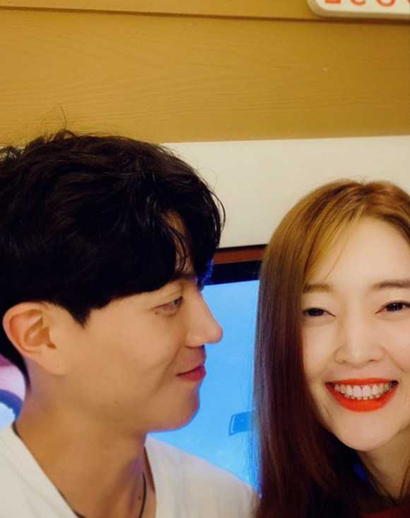 Chồng Han Ah Reum được tiết lộ là doanh nhân trẻ, không phải người quá nổi danh trên thương trường.