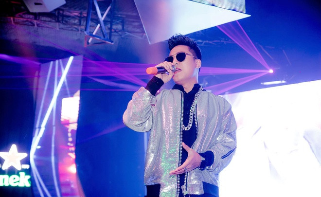 Chau Khai Phong bi khan gia nem dinh khi dien o Da Nang