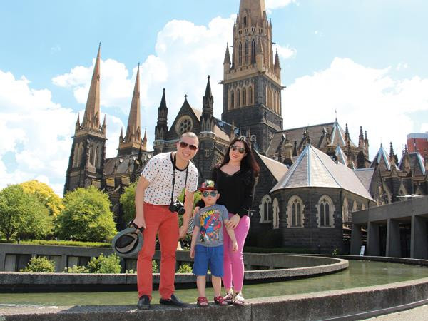 Với cậu con trai nhỏ, nam diễn viên luôn cưng chiều hết mực. Bé Híp - con trai của Hải Anh từng gây xôn xao khi học tại trường mầm non quốc tế hàng đầu Việt Nam với mức học phí lên tới hàng trăm triệu/năm. Cũng chính vì chiều chuộng cậu con trai nhỏ, diễn viên Hải Anh từng bị "ném đá" là quá bao bọc con.