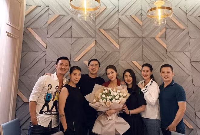 Sinh nhat tuoi 33, Tang Thanh Ha co tat ca moi thu moi nguoi ao uoc