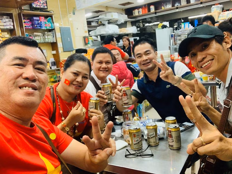 Nhật Cường ăn mừng chiến thắng của đội tuyển U22 Việt Nam.