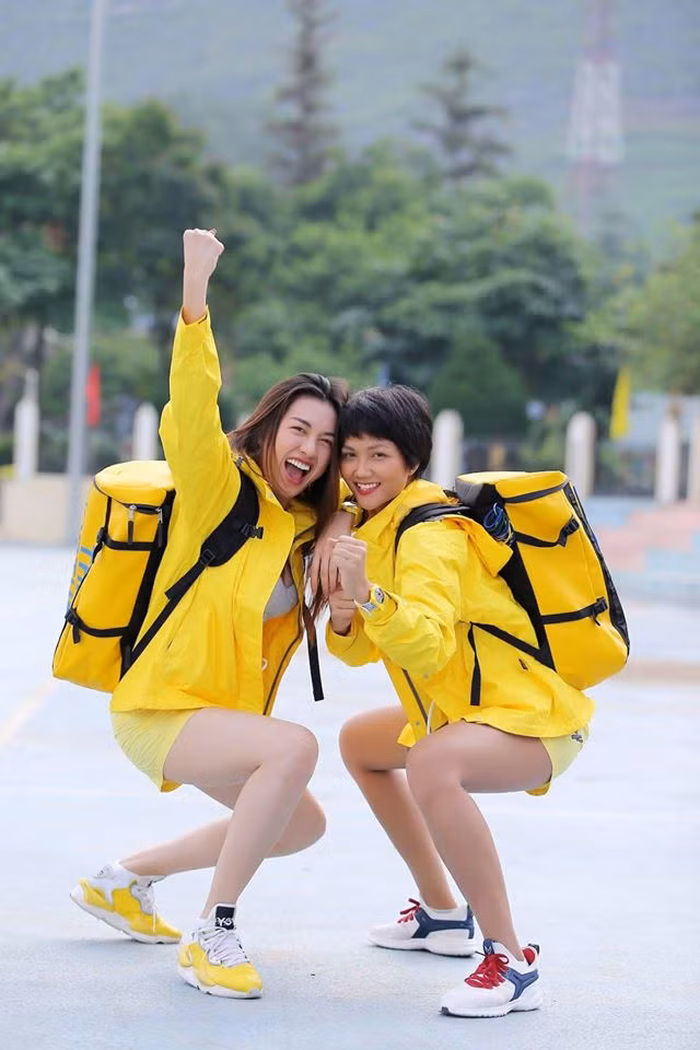 Người đẹp cũng tham gia Cuộc đua kỳ thú cùng Á hậu Lệ Hằng.