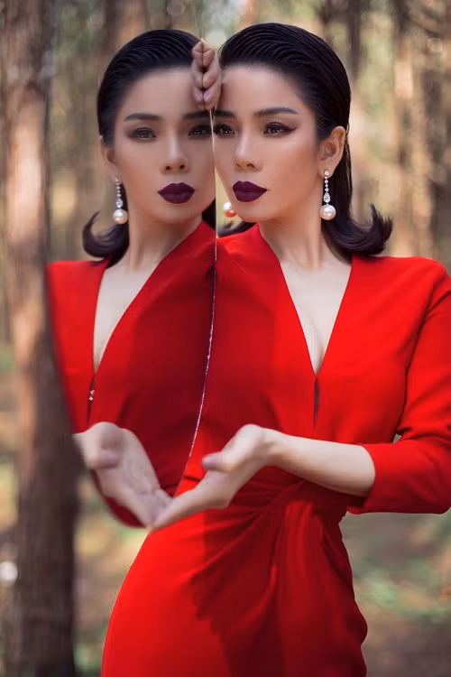 Để có thân hình như hiện tại, Lệ Quyên đã trải qua quá trình tập luyện cùng với việc duy trì chế độ ăn uống khoa học.