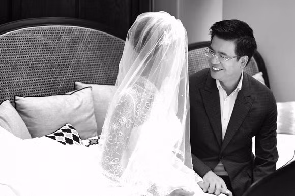 Lo anh hiem con cua BTV Quang Minh va nha van Le Linh