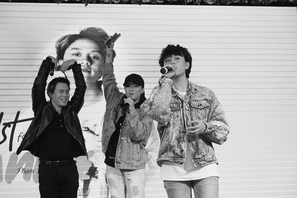 Dĩ nhiên Bảo Hân không bỏ lỡ cơ hội khoe giọng tại sự kiện mà mình làm nhân vật chính.