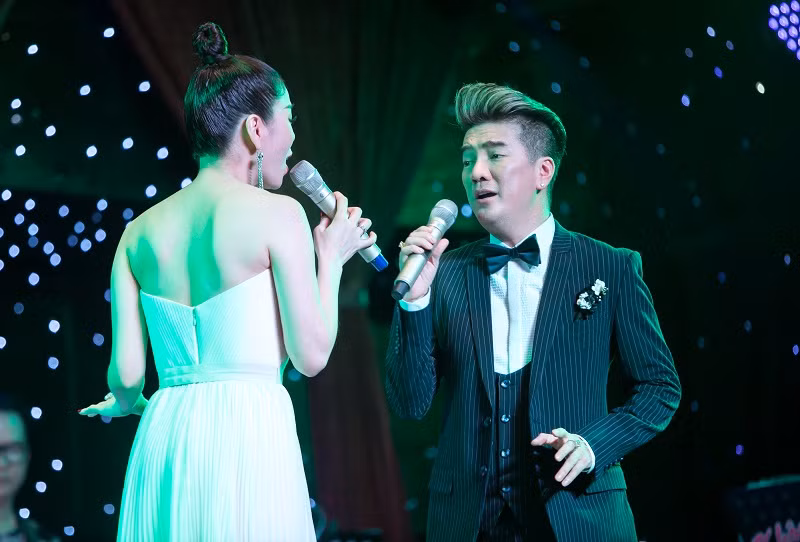 Số tiền lần này, Mr. Đàm và các nghệ sĩ dành tặng những trẻ em mắc bệnh hiểm nghèo.