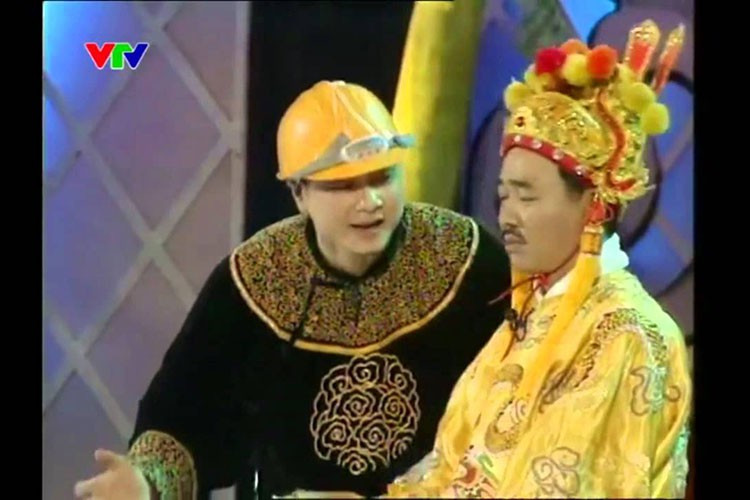 Vai Ngọc Hoàng của Quốc Khánh được đông đảo khán giả yêu mến. Trong ảnh, Quốc Khánh thể hiện diễn xuất trong Táo quân 2009. Ảnh: Youtube