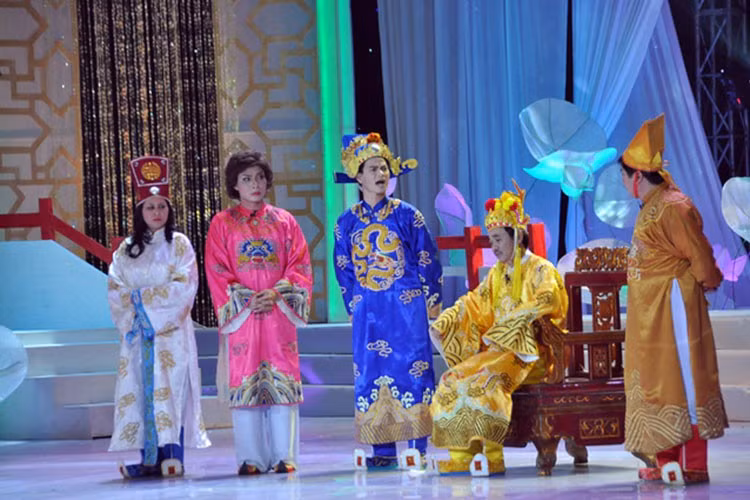 Nghệ sĩ Quốc Khánh từng chia sẻ nếu không được đóng vai Ngọc Hoàng, anh có thể đóng bất kỳ vai nào trong Táo quân nếu được mời. Ảnh: VTV