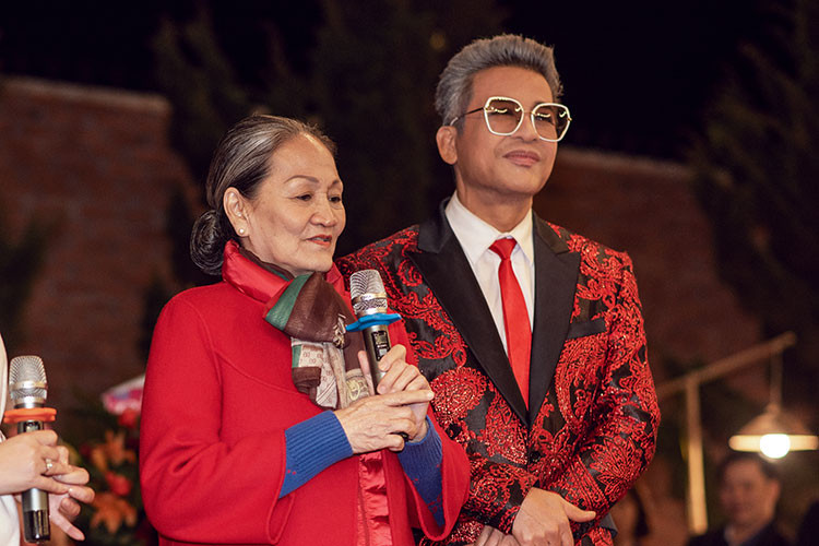 Sinh thời, bố Lý Nhã Kỳ từng hứa đưa mẹ cô đi Đà Lạt. Tuy nhiên do căn bệnh và gia cảnh, bố Lý Nhã Kỳ chưa thực hiện được lời hứa đã đi xa.