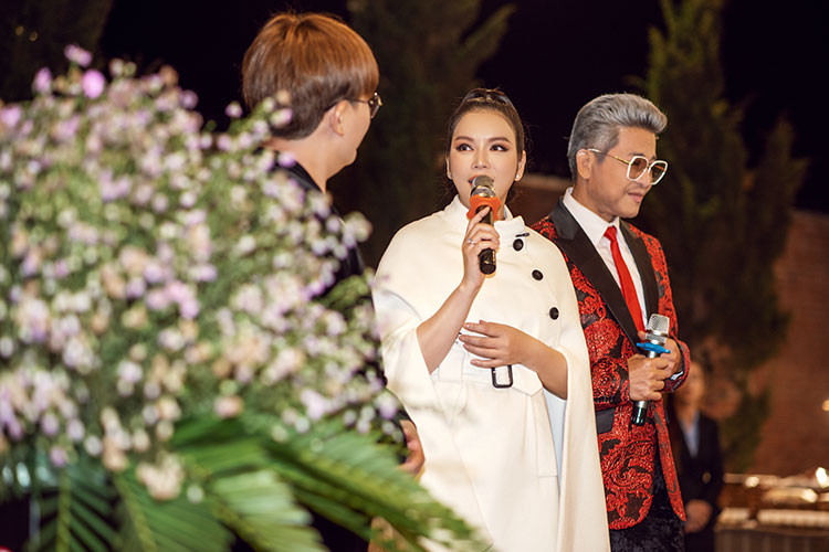 Quyết định đầu tư xây dựng resort chỉ trong thời gian ngắn, Lý Nhã Kỳ đã dốc sức lo công việc để kịp tiến độ, thậm chí có lúc chỉ ăn mì gói vì vội.