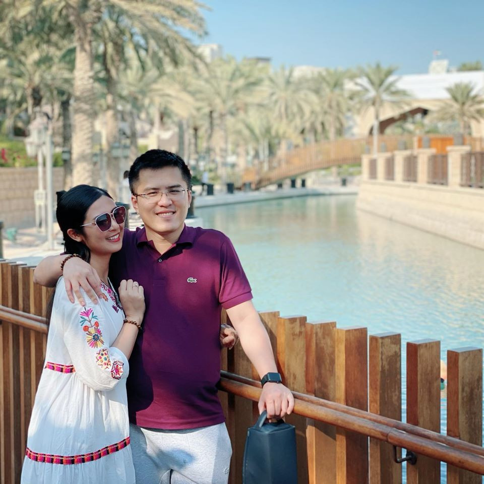 Hoa hau Ngoc Han hanh phuc don Giang sinh cung chong sap cuoi-Hinh-3