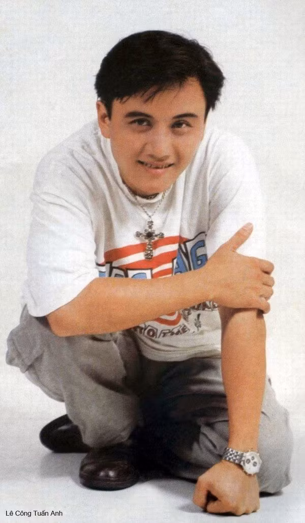 Cùng thời điểm Người đẹp Tây Đô phát sóng, giữa lúc tài năng đang được khẳng định, con đường nghệ thuật đang mở rộng và sự nghiệp diễn viên đang lên như diều gặp gió, Lê Công Tuấn Anh được phát hiện qua đời tại nhà. Sự ra đi bất ngờ của anh đã trở thành một cú sốc lớn không chỉ cho người hâm mộ tài năng của anh chàng diễn viên trẻ này. Đến nay, nguyên nhân sâu thẳm xa của việc anh tự kết lễu cuộc đời như thế nào vẫn còn là một ẩn số.