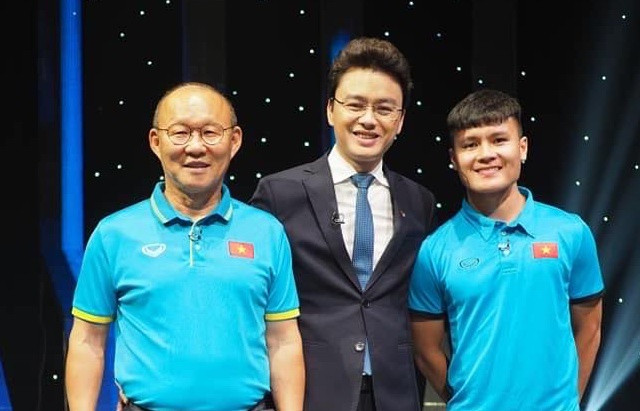 BTV Huu Bang di chan dat khi dan chuong trinh thoi su VTV-Hinh-3