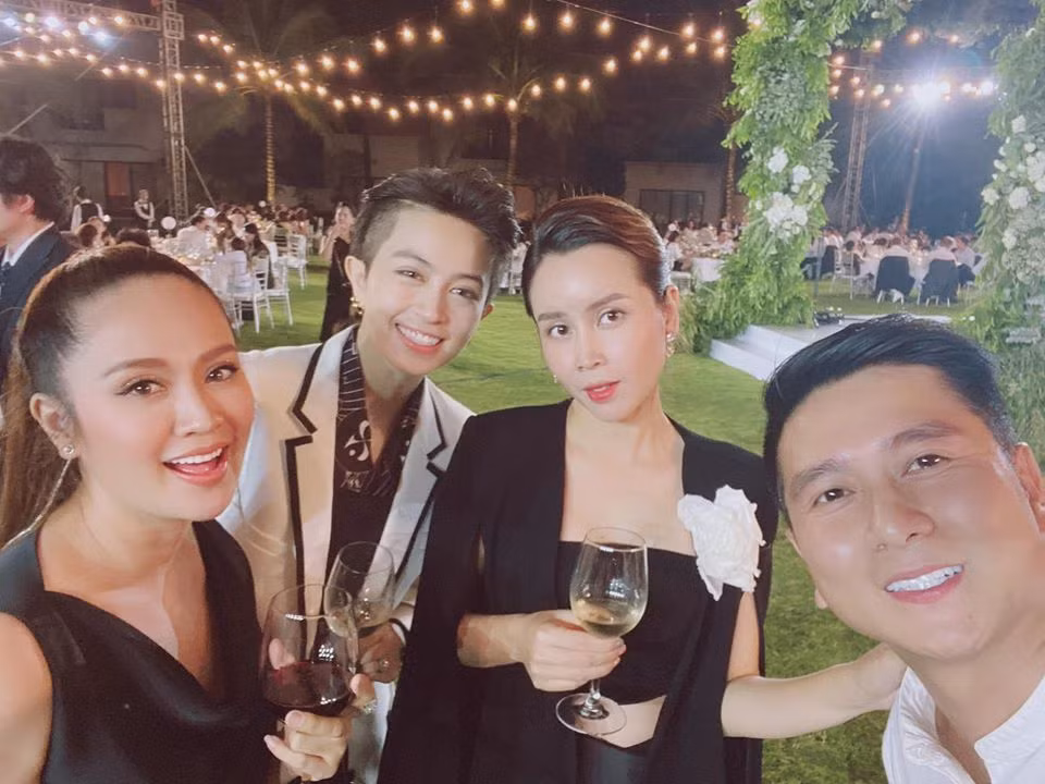 Luu Huong Giang - Ho Hoai Anh tinh cam ben nhau sau on ao ly hon roi tai hop-Hinh-2