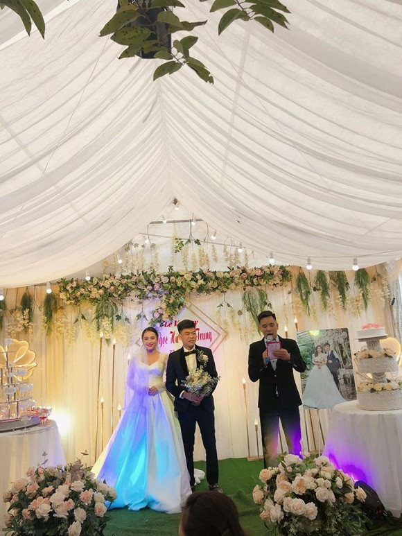 Trung Ruồi, sinh năm 1993, là một trong những diễn viên hài trẻ miền Bắc được yêu mến hiện nay.