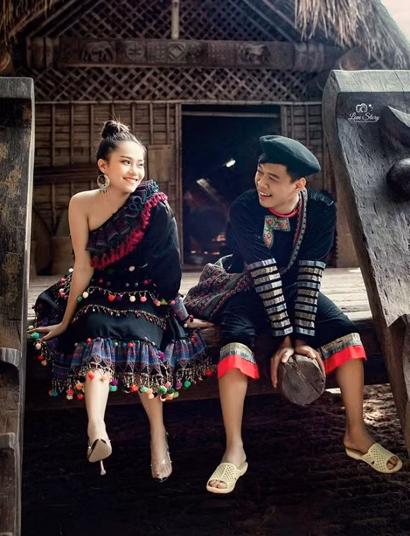 Sau đám cưới diễn ra vào hôm này, tiệc cưới của Trung Ruồi ở Hà Nội được tổ chức vào ngày 5/1/2020.