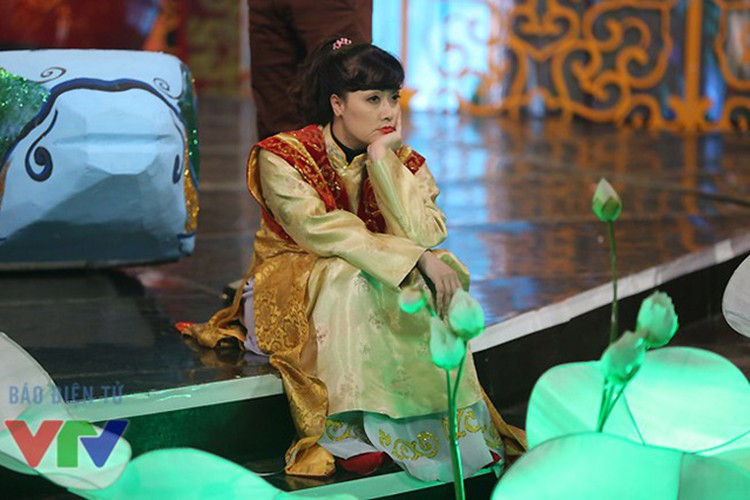 Liên tục tham gia Táo quân, nữ nghệ sĩ được đông đảo khán giả mong chờ trong mỗi buổi chầu. Ảnh: VTV