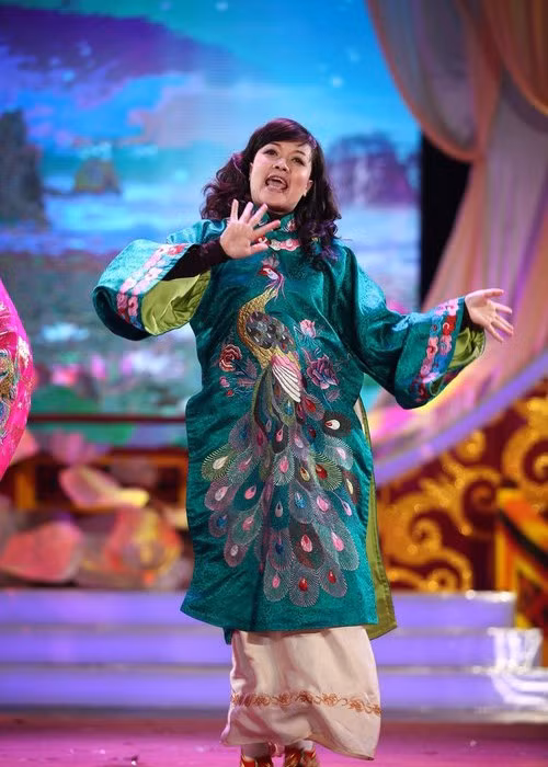 Năm 2014, Vân Dung quay trở lại đóng Táo Y tế trong buổi chầu. Ảnh: Người đưa tin