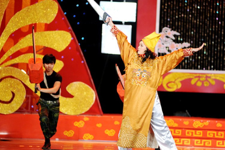 Dù lịch tập Táo quân thường xuyên diễn ra từ tối đến sáng sớm ngày hôm sau nhưng Vân Dung vẫn cố gắng tham gia đều đặn. Ảnh: Zing