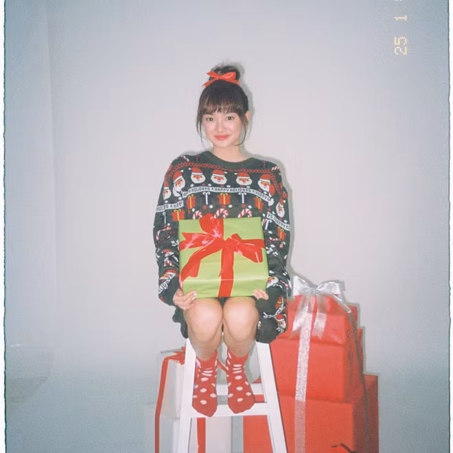 Hình ảnh trẻ trung của nữ diễn viên nhận được nhiều phản hồi tích cực của khán giả.