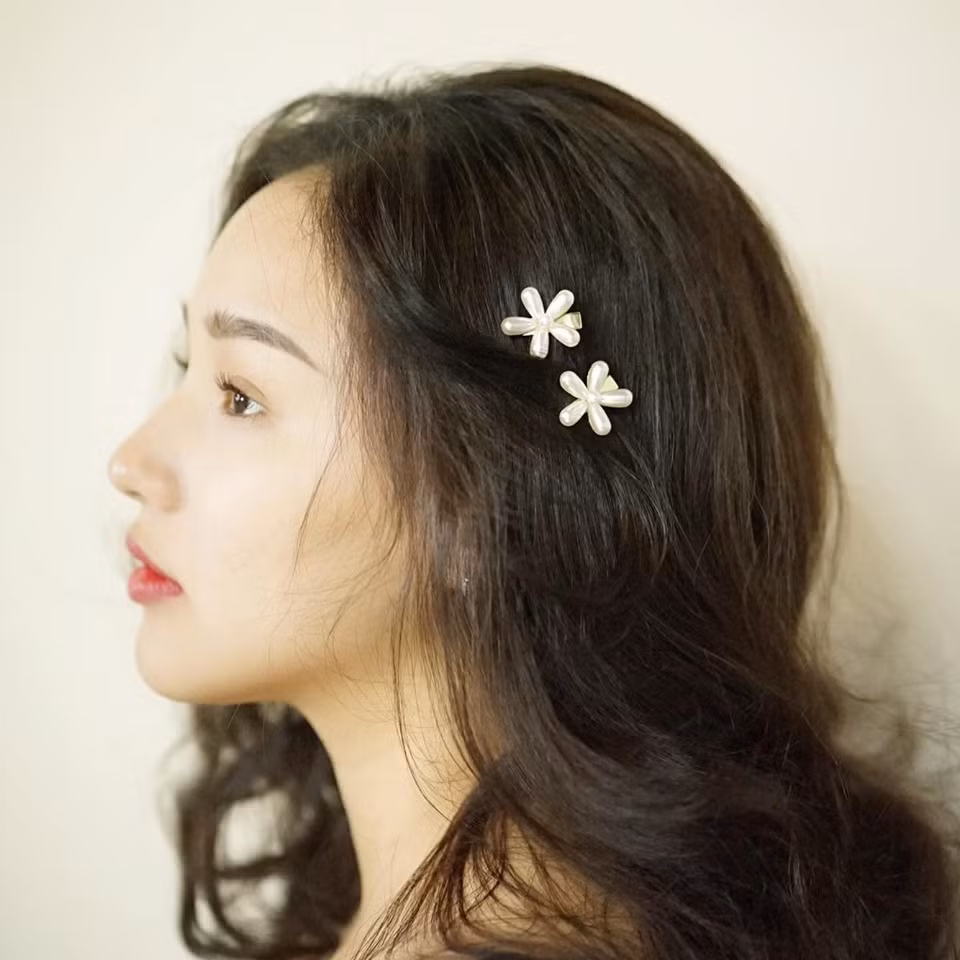 Vo cu co nguoi mau Duy Nhan xinh dep trong ngay cuoi sau 4 nam chiu tang chong-Hinh-4