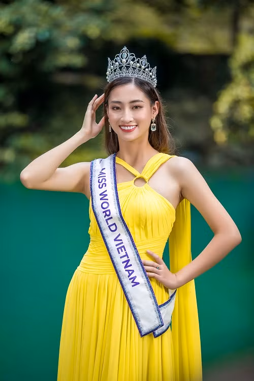 Được biết, Lương Thùy Linh sẽ chính thức lên đường sang Anh vào ngày 19/11 để dự thi Miss World 2019.