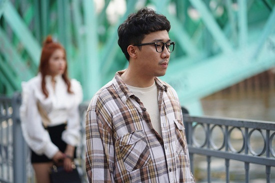 Tran Thanh doat giai gay tranh cai, BTC Lien hoan phim noi gi?