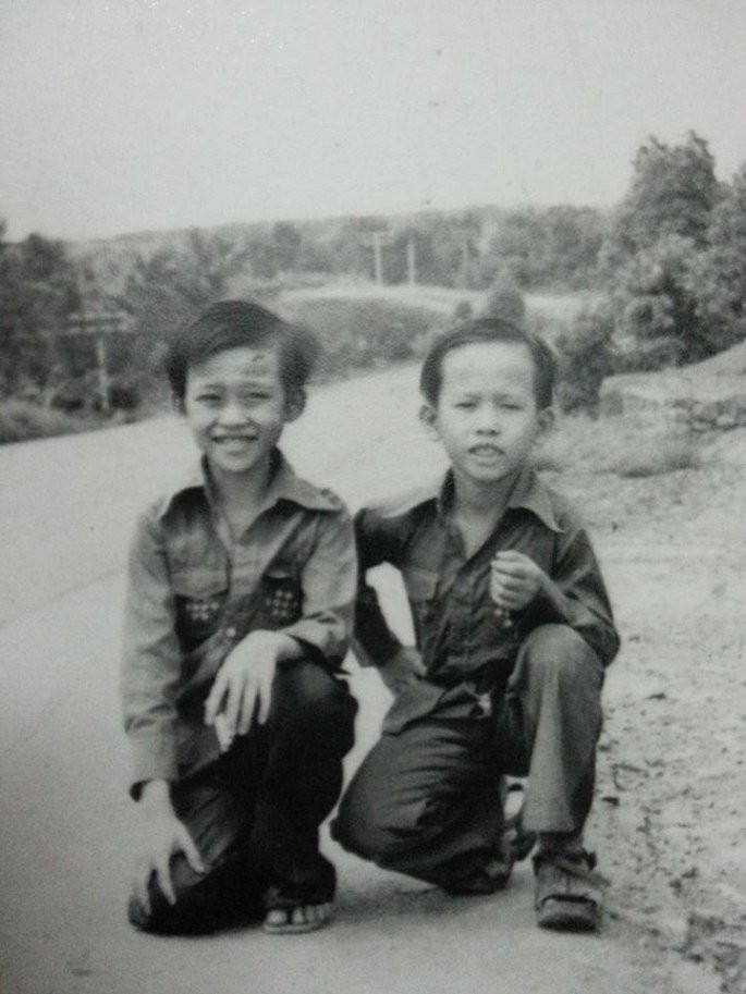 Phat sot anh thoi be cua danh hai Hoai Linh do em trai chia se-Hinh-2