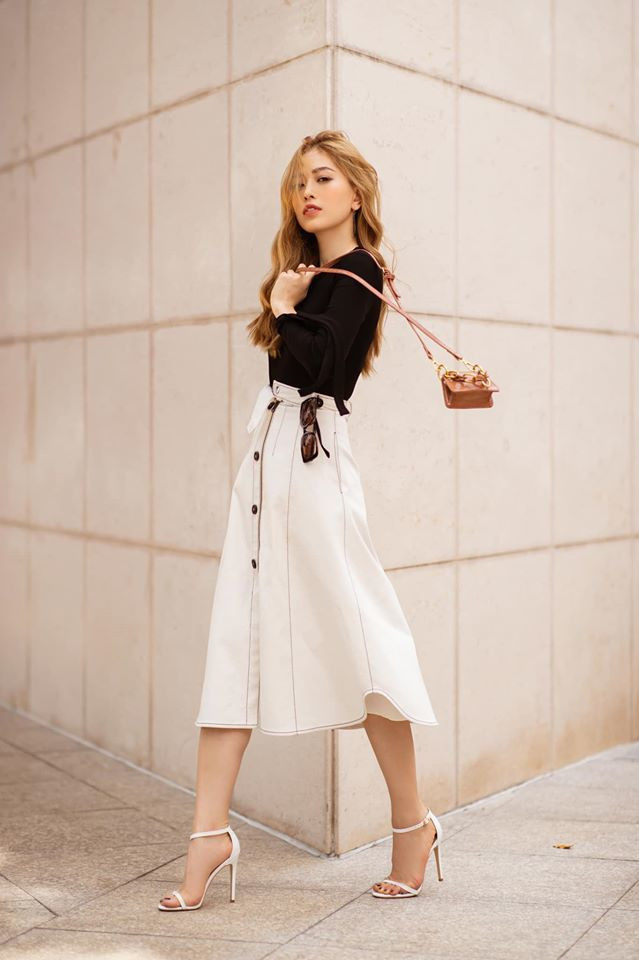 Nhan sắc của Á hậu Phương Nga được nhận định là ngày càng sắc nét, rực rỡ. Ở độ tuổi 21, Phương Nga sở hữu làn da căng mịn, vóc dáng cân đối và một gu thời trang khá ấn tượng. Á hậu Phương Nga cũng vì thế mà liên tục nhận được lời mời làm mẫu ảnh cho các nhãn hàng thời trang.