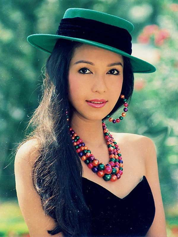 Chính điều này đã tạo nên sự khác biệt cho "nữ hoàng ảnh lịch", giúp cô lọt vào mắt xanh của nhiều đạo diễn lớn ở thập niên 1990.