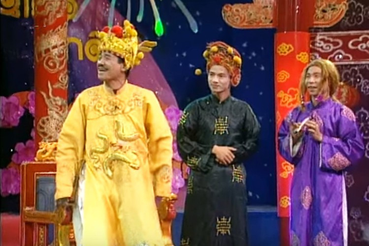 Xuất hiện trong Táo quân, Xuân Bắc đóng vai Nam Tào cùng với Công Lý đóng vai Bắc Đẩu. Ảnh: Dân Việt