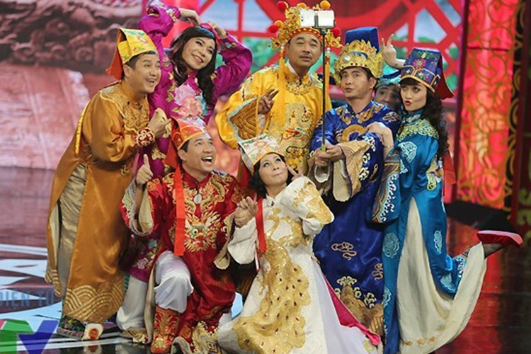 Ngoài đời, Xuân Bắc và dàn nghệ sĩ Táo quân có mối quan hệ rất thân thiết. Ảnh: VTV