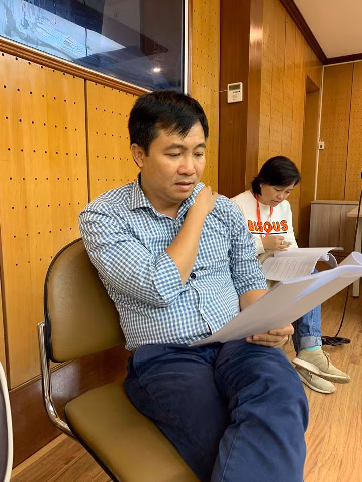 Chia sẻ với Người Đưa Tin, đạo diễn Đỗ Thanh Hải cho biết: "Màu sắc chủ đạo của chương trình vẫn là hài kịch, nội dung vẫn là những vấn đề, những câu chuyện của xã hội trong năm qua nhưng sẽ có màu sắc mới, quy tụ những gương mặt diễn viên hài được yêu thích trong Táo quân cũng như các gương mặt mới để tạo nên sự hấp dẫn, sinh động".