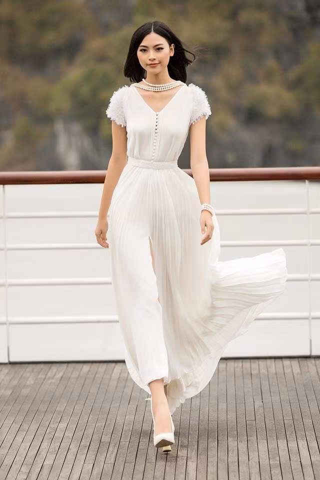 Tuy nhiên, trong đêm chung kết, Đào Thị Hà chỉ dừng chân ở top 5, gây tiếc nuối. Cô đạt giải thưởng phụ Người đẹp biển. Bản thân người đẹp cũng thừa nhận có thể cô trượt top 3 do trả lời ứng xử không tốt, lạc đề. "Ban đầu tôi tiếc và tự trách bản thân. Nhưng bây giờ tôi đã thoải mái hơn nhiều. Đây sẽ là khoảng thời gian để tôi rèn luyện bản thân, cố gắng thêm để trưởng thành, bản lĩnh hơn và nếu có cơ hội thì sẽ tham gia các cuộc thi sắc đẹp khác" - cô từng chia sẻ trong một bài phỏng vấn.