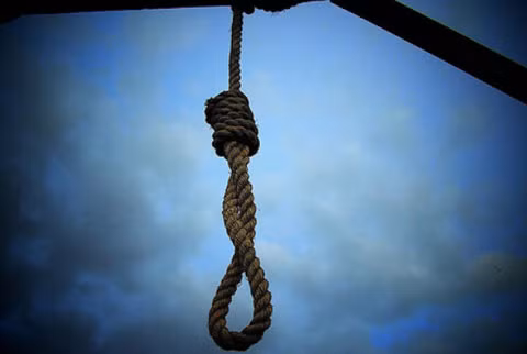 4. Hiện trường tự sát: Dân gian truyền rằng, hiện trường tự sát là nơi có oán khí ngút trời, ma quỷ thường hay lui tới, oan hồn người đã khuất vẫn chưa được siêu thoát.