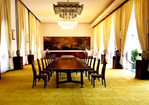 Phòng yến tiệc (tầng trệt).